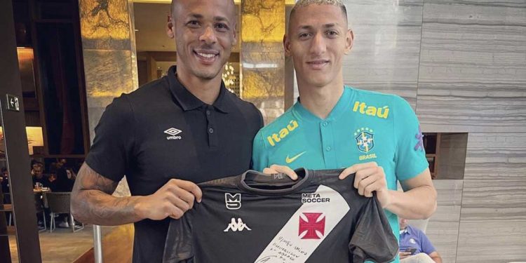 Richarlison no Vasco? Atacante recebeu convite de ídolo vascaíno