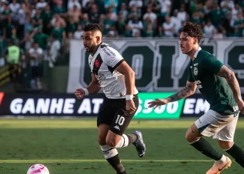 Vasco: Queda de rendimento pode colocar Payet no banco