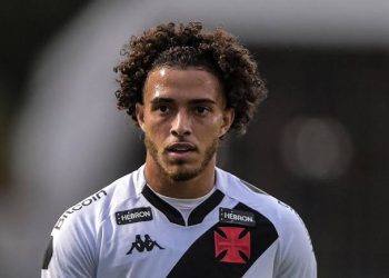 Figueiredo nega sondagens e quer ficar no Vasco em 2024