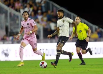 Vasco x Messi? Ramón Díaz sugere à diretoria local para fazer pré-temporada