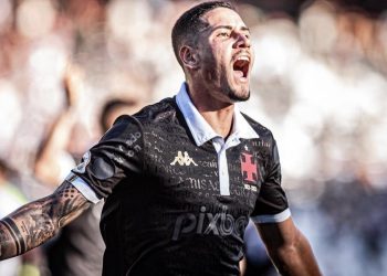 Vale R$ 25 milhões? Praxedes quer permanecer no Vasco