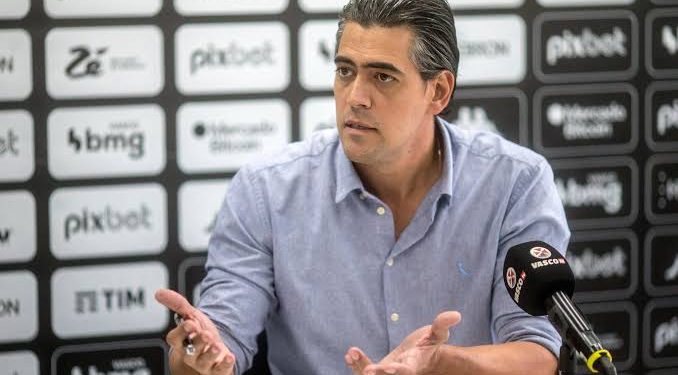 Bracks se sente traído pela direção do Vasco