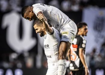 Vasco: volante destaque do Brasileirão deve ser avaliado por Ramón Díaz
