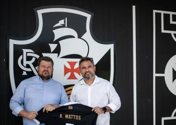 Alexandre Mattos participa de reuniões da 777 e dá primeiros passos no Vasco