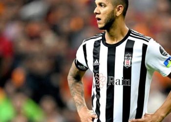 Alvo do Vasco, Souza recebe proposta do futebol europeu