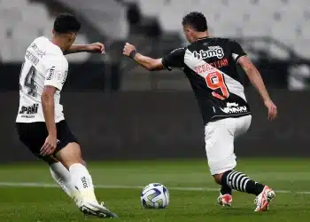 Atacante que não marcou 1 gol pelo Vasco está de saída do clube