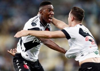 Bahia avalia contratar zagueiro do Vasco que custou R$ 16 milhões