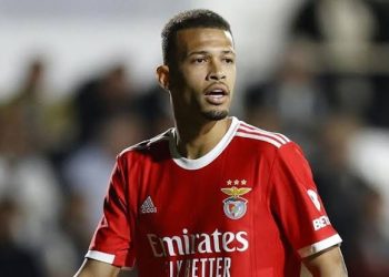 João Victor vai se tornar a compra mais cara da história do Vasco; veja valores