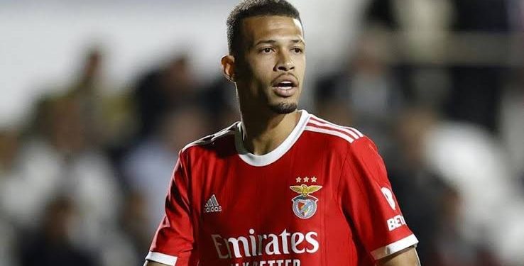 João Victor vai se tornar a compra mais cara da história do Vasco; veja valores