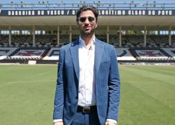 Clube da 777, dona do Vasco, Standard de Liège sofre transfer ban