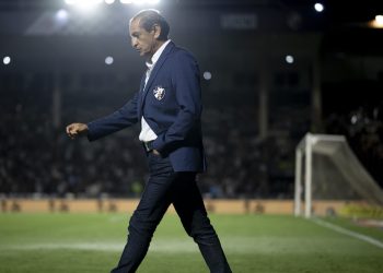 Notícia boa! Vasco anuncia renovação de peça chave