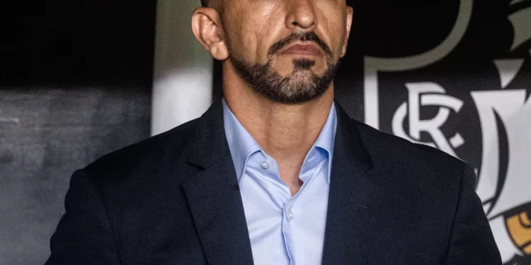 Emiliano Díaz revela que o Vasco fará amistosos no Uruguai