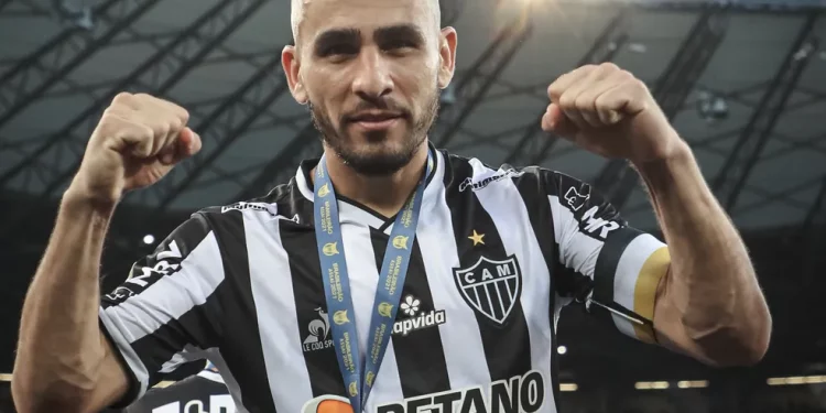 Confira lances de Junior Alonso, alvo do Vasco