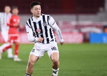 Conheça Rodrigo Garro, craque na mira do Vasco