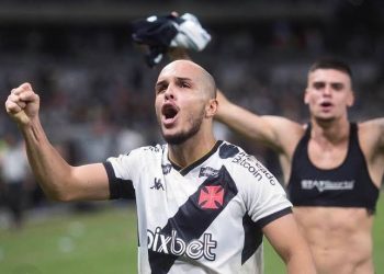 Vasco recebe proposta de R$ 32 milhões por Gabriel Pec