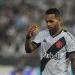 De saída do Vasco, Alex Teixeira pode fechar com ex-clube de Mattos