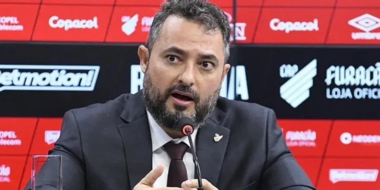 Entenda a ideia do Vasco com Alexandre Mattos
