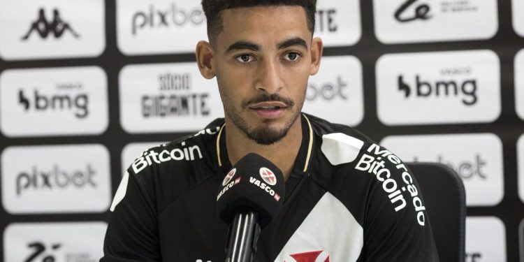 Jefferson deve cumprir contrato no Vasco