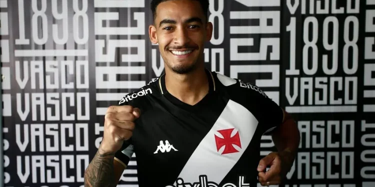Lateral "fantasma" está de saída do Vasco