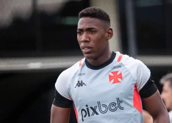Mais um jogador do Vasco recebe sondagens de clubes da Europa