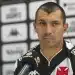 Medel vira desfalque do Vasco contra o Grêmio