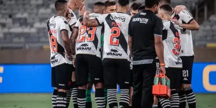 Vasco x Bragantino: confira desfalques e pendurados