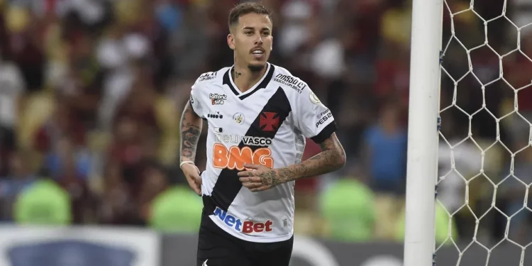 Náutico contrata ex-Vasco