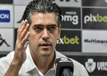 Paulo Bracks é demitido do Vasco