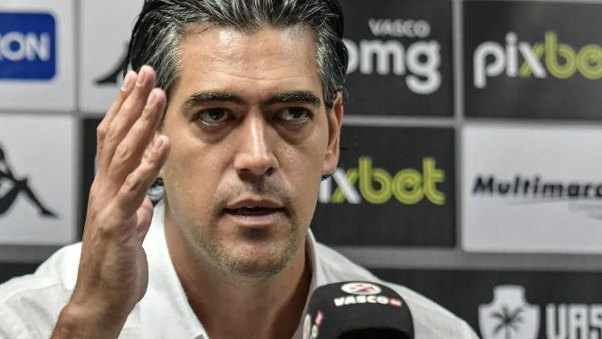 Paulo Bracks é demitido do Vasco