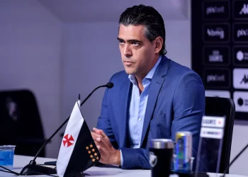Após demissão do Vasco, Bracks afirma: "Deixei um time de G-7 da Série A"