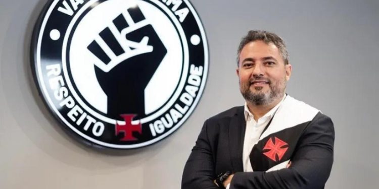 Vasco quer reforços para todas as posições