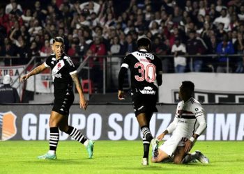Ramón Díaz não aprova e Vasco define a saída de mais um jogador