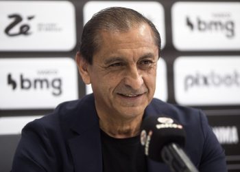 Ramón Díaz renova com o Vasco e planeja contratações