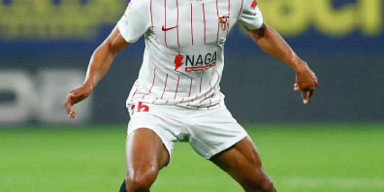 Souza e Fernando seguem no radar do Vasco