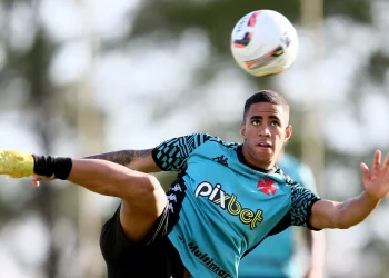 Vasco Jogadores surpreendem comissão técnica e iniciam pré-temporada em dezembro