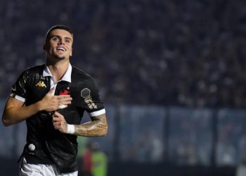 Vasco: Palmeiras deve desistir de Gabriel Pec