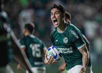 Vasco consultou Lucas Halter? Empresário do atleta responde