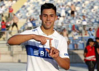 Vasco estuda fazer proposta por Aravena; confira o valor da multa