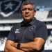 Vasco perde treinador do feminino para o Botafogo