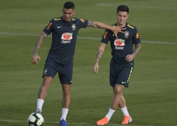 Vasco quer Allan e Coutinho para 2024