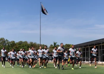 Vasco: veja elenco que inicia temporada 2024