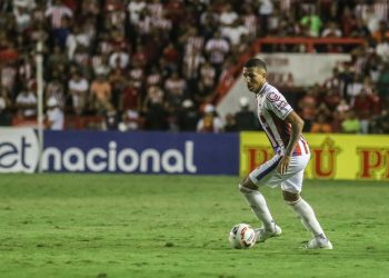 Vasco anuncia compra de volante