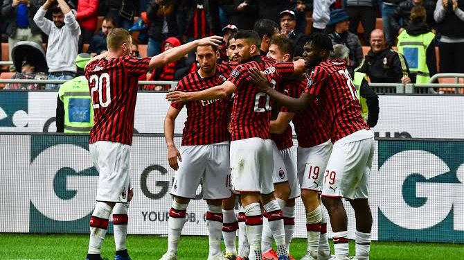 Vasco quer zagueiro ex-Milan que custou R$ 46 milhões