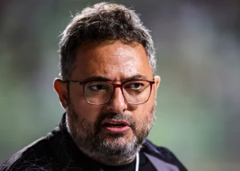 Alexandre Mattos quase saiu do Vasco