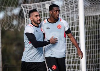 Fisiologista afirma que jogadores do Vasco voltaram de férias melhor fisicamente