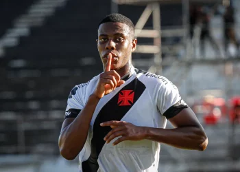 Vasco é esperto e renova com joia com multa superior a R$ 300 milhões