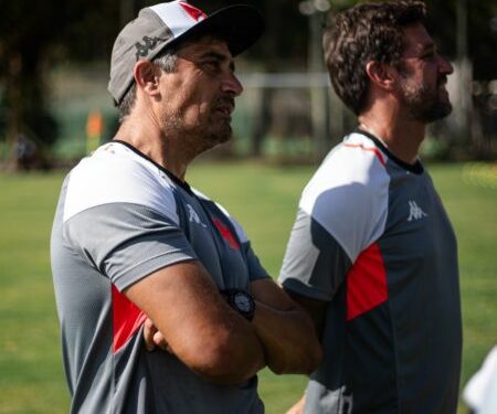 Ramón Díaz pede, e Vasco contrata preparador de goleiros argentino