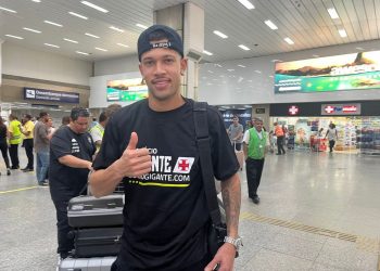 Reforço do Vasco chega afirmando que dará conta do recado