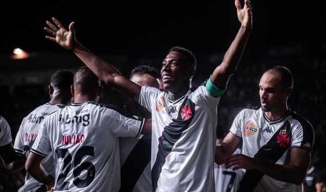 Com grande exibição de Payet, Vasco vence o Madureira pelo Carioca