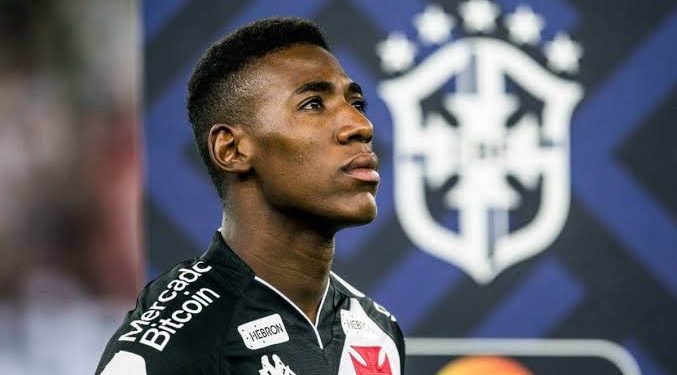 Autor do gol do Vasco, Léo fala sobre início da temporada